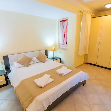 Beachfront , Private Starfish 8 * فتحية