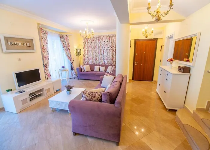 فيلة Beachfront , Private Starfish 8 *