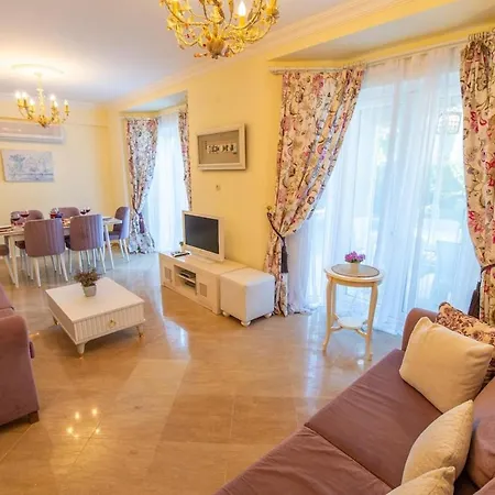 Beachfront , Private Starfish 8