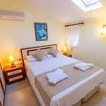 Beachfront , Private Starfish 8 Φετιγιέ